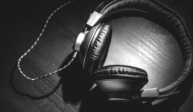 Play Audio & Video with mediaelement.js